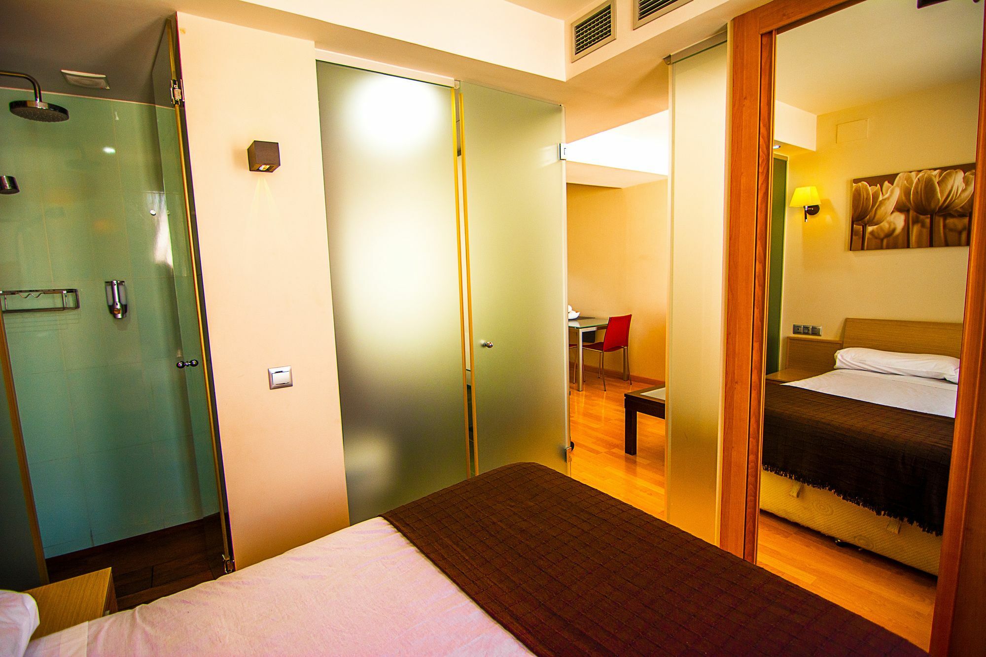 Dream Suites And Apartments Almeria Centro Exterior photo